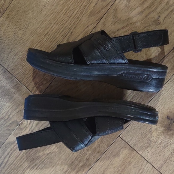 Aerosoft Sandals size 34 - Picture 2 of 4